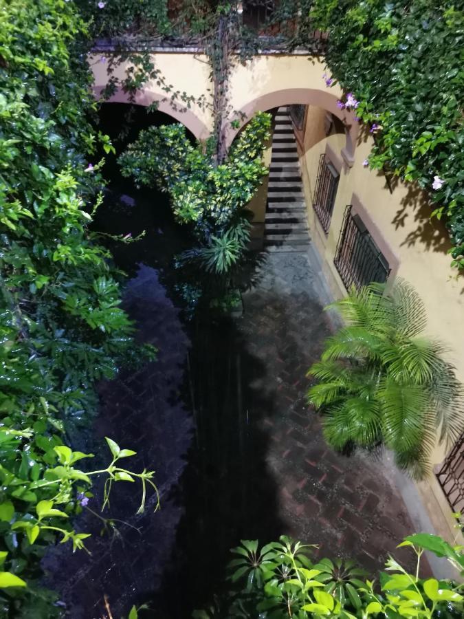 Cuarto Panchito ***Centro Historico*** Apartment Queretaro Ngoại thất bức ảnh
