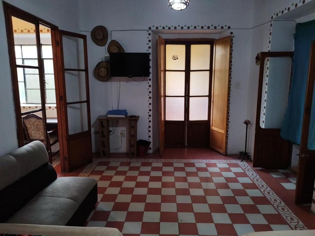 Cuarto Panchito ***Centro Historico*** Apartment Queretaro Ngoại thất bức ảnh